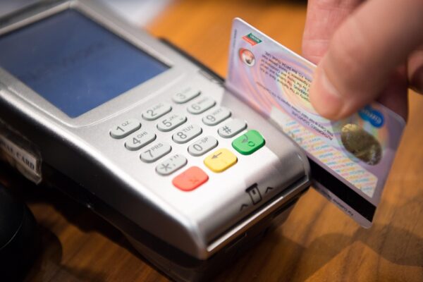 E-Commerce Analytics: Decode Customer Journeys, Drive Growth
