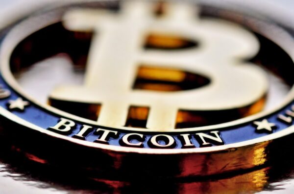 Bitcoins Price Puzzle: Decoupling From Inflation?